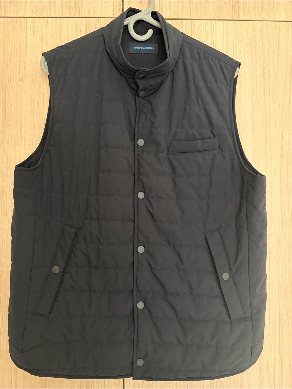 Patrick Assaraf Men's Black Quilted Snap-Front Vest